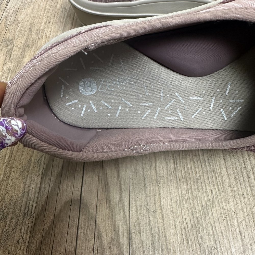 BZees Minnie Slip On Comfort Flats Loafers Shoes Women's 7.5 M - Picture 3 of 5